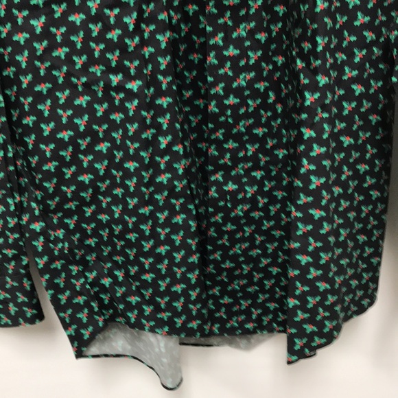 Paul Fredrick Christmas Holly Print Button Down - Picture 3 of 9